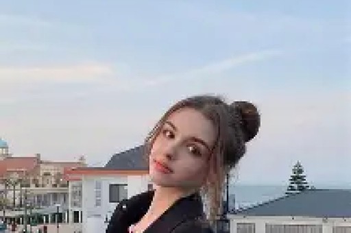 小红书能否撼动微博热搜榜?解析小红书热点榜的商业化野心 小红书能否撼动微博热搜榜?解析小红书热点榜的商业化野心